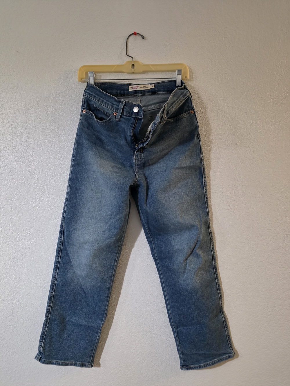 Levi's Medium Blue Straight Leg Women's Jeans